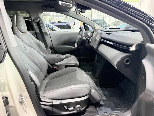 ZEEKR ZEEKR X Four-seater rear exorcism square version