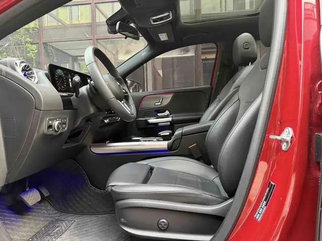 Mercedes-Benz Mercedes-Benz GLA GLA 200