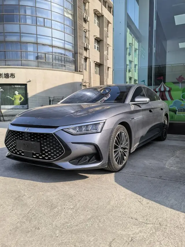 BYD Han DM DM-i Champion Edition 121KM Exclusive Type
