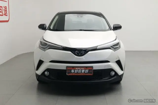 TOYOTA Toyota C-HR 2.0L Luxury Sunroof version Country VI