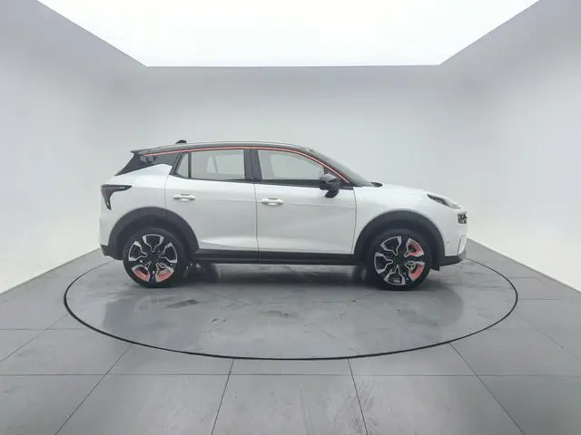LYNK & CO Lynk 06 1.5T Yao Halo