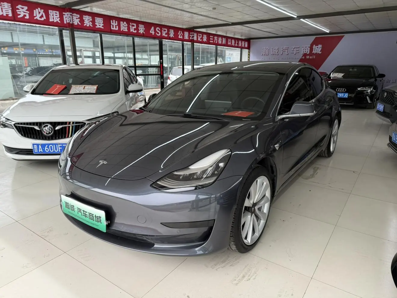 Tesla Model 3 Upgraded version of standard battery life rear drive