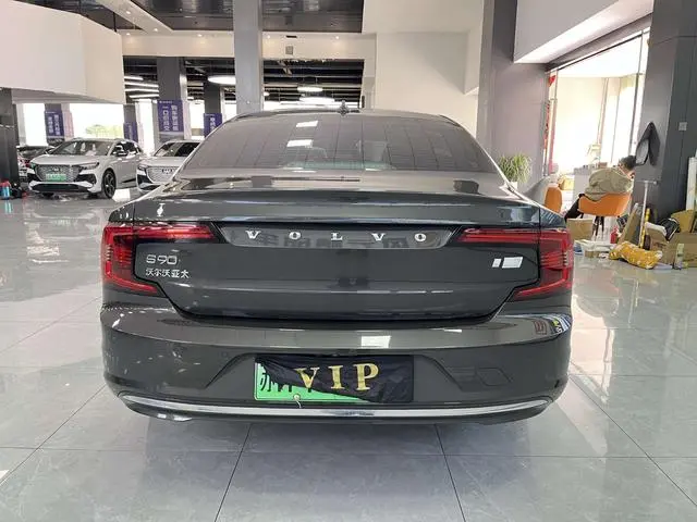 Volvo Volvo S90 PHEV T8 E-drive Hybrid Zhiyi Deluxe Edition