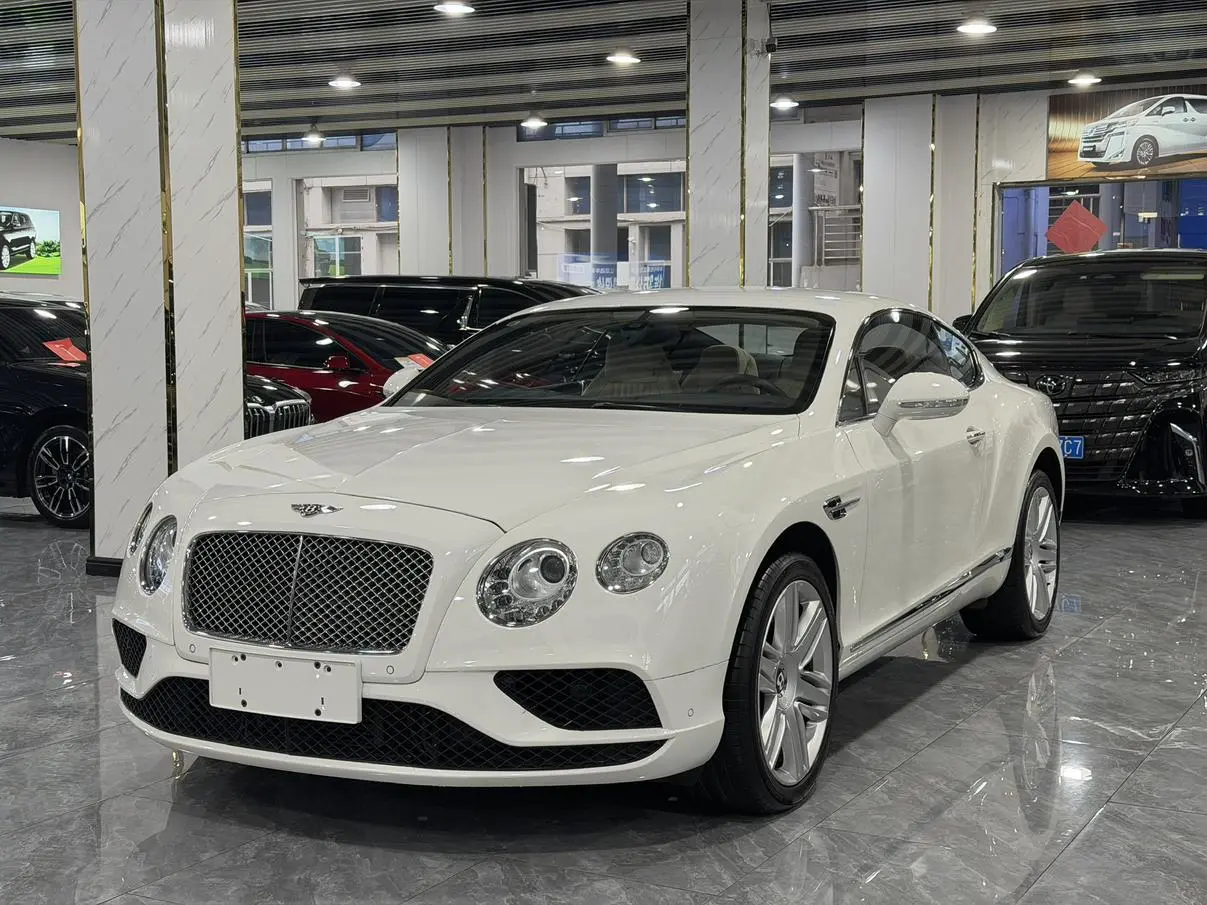 Bentley Continental 4.0T GT V8 Standard Edition