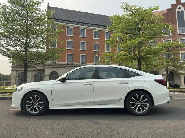 Honda Style 240TURBO CVT Deluxe Edition