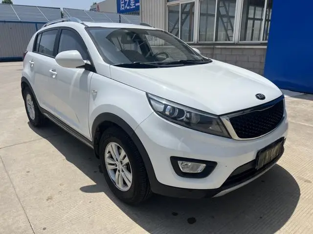 Kia Smart running 2.0L automatic two-wheel drive version GL