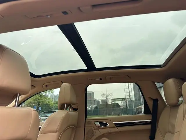 Porsche Cayenne Cayenne Platinum Edition 3.0T