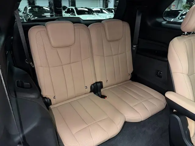 NIO NIO ES8 580KM signature version six seats