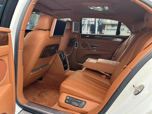 Bentley Flying 4.0T V8 Standard Edition