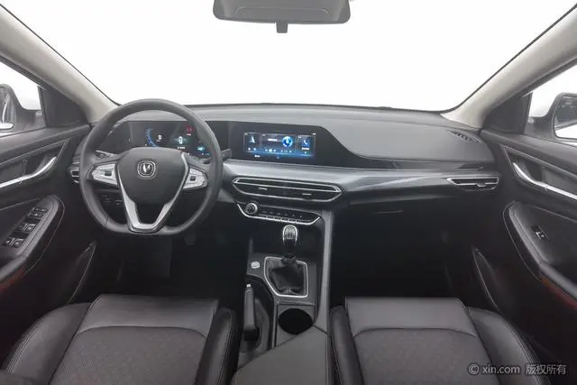 Changan Yidong PLUS 1.6L GDI manual luxury