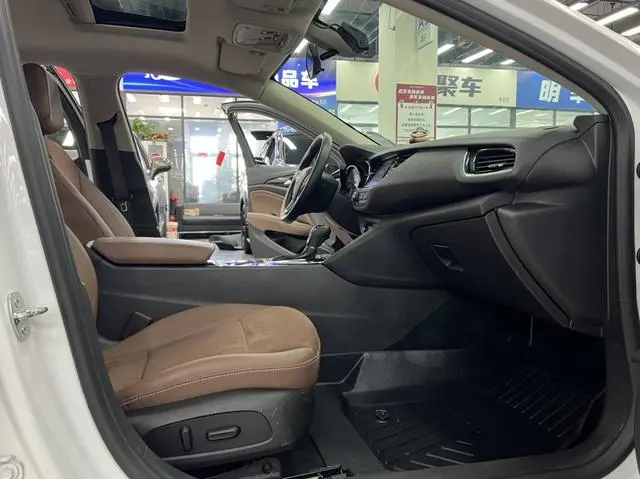 Buick Regal 20T Elite Country VI