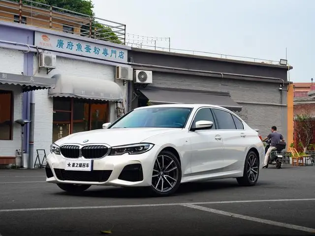 BMW BMW 3 Series 325Li M sports suit