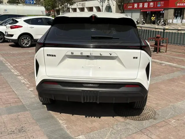 Geely Boyue 1.5TD Longteng Edition