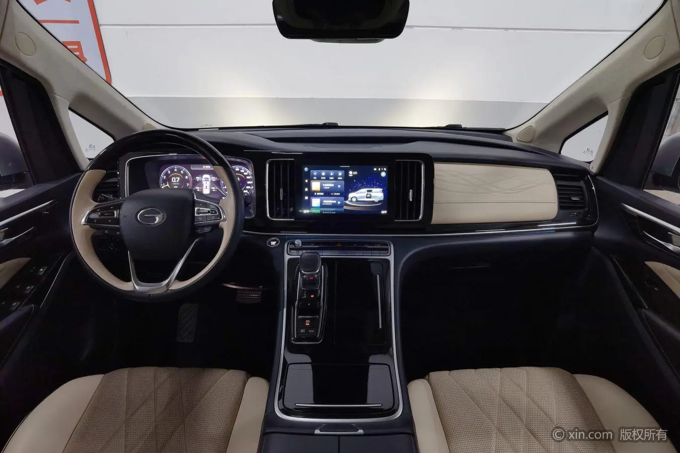 GAC Trumpchi M8 Master Series 390T four-seater Royal Edition