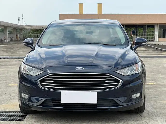 Ford Mondeo EcoBoost 180 fashion type