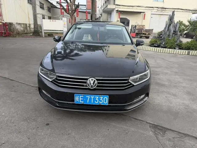 Volkswagen Magotan 280TSI DSG leading country V