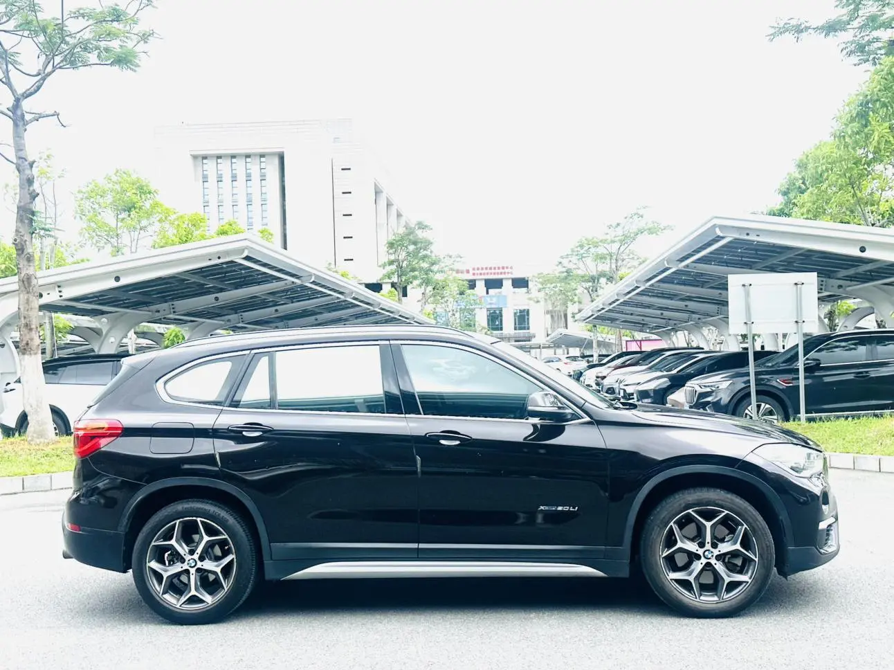 BMW BMW X1 xDrive20Li Exclusive type