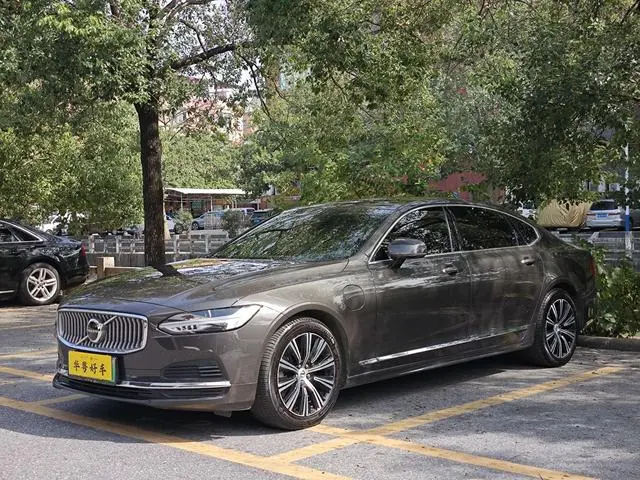 Volvo Volvo S90 PHEV T8 E-drive Hybrid Zhiyi Deluxe Edition