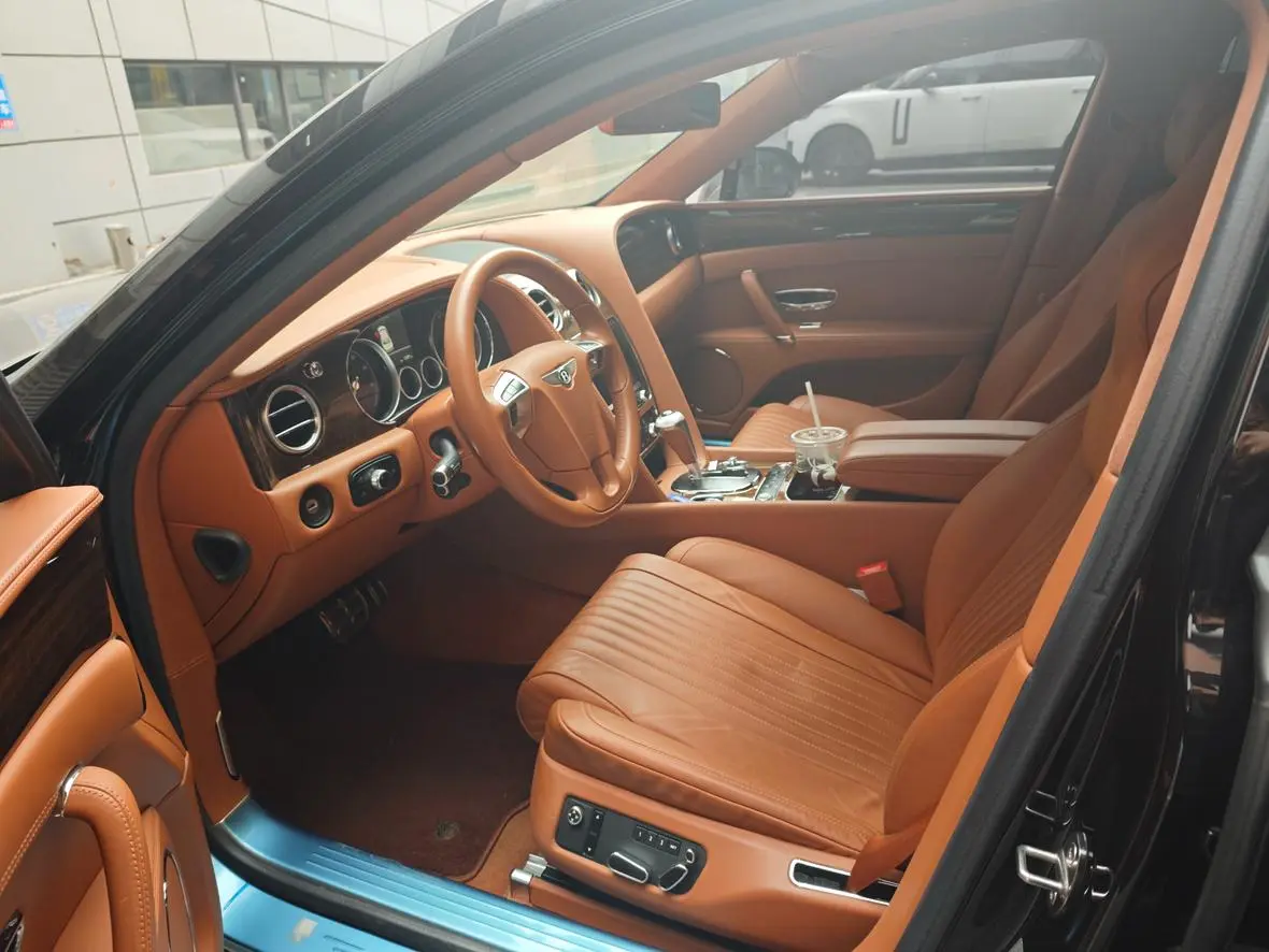 Bentley Flying 4.0T V8 Standard Edition