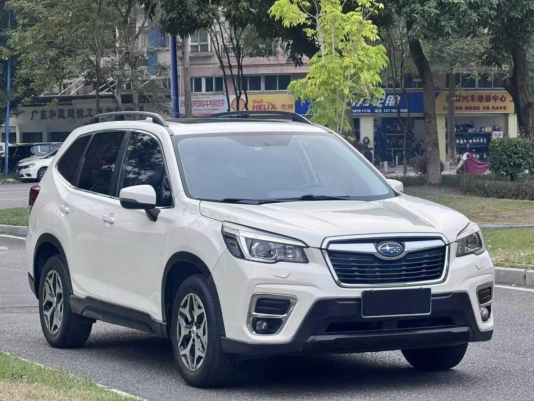 Subaru FORESTER Forester 2.0i Deluxe Edition