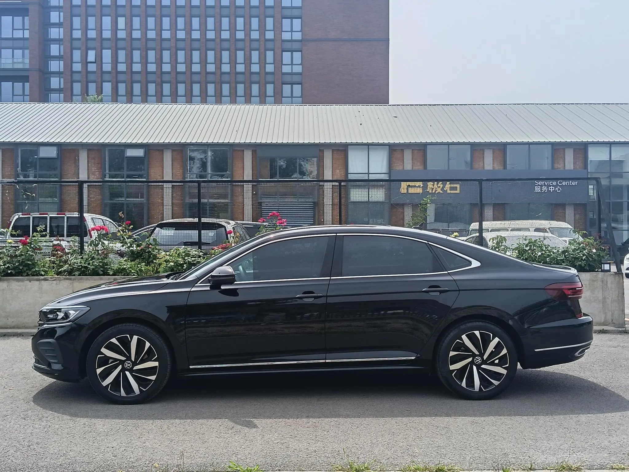 Volkswagen Passat Outstanding 380TSI Longteng Edition