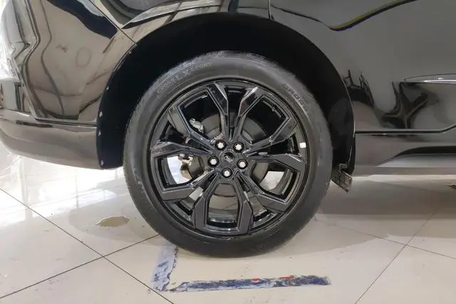 Ford Sharp World PLUS EcoBoost 245 two-wheel drive ST-Line 5 seats