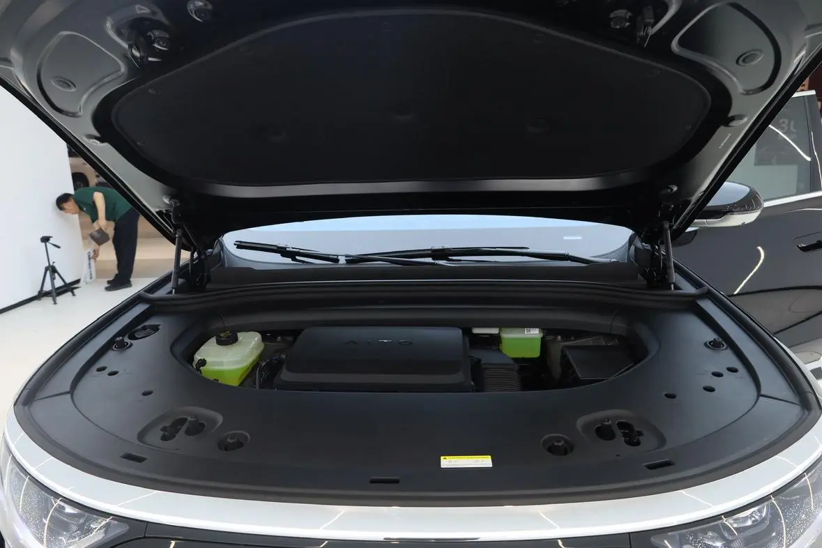 AITO Ask the world M8 Extended range Max five-seater version