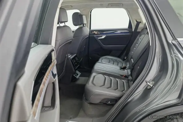 Volkswagen Touareg 2.0 TSI Ruiyi Edition Country VI
