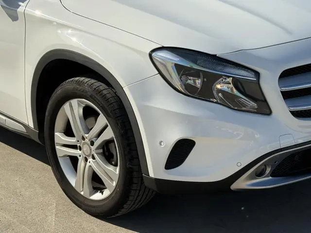 Mercedes-Benz Mercedes-Benz GLA GLA 200 dynamic type