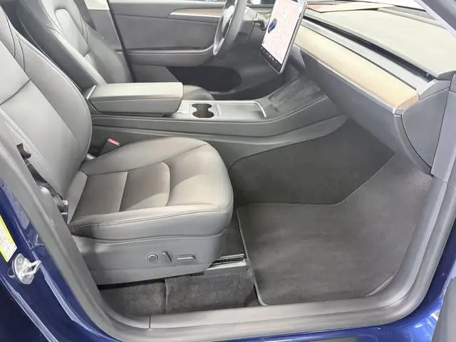 Tesla Model Y Long battery life all-wheel drive version
