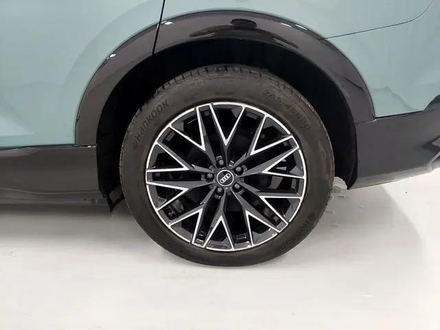 Audi Audi Q5 e-tron 40 e-tron Xingyao Mecha Set