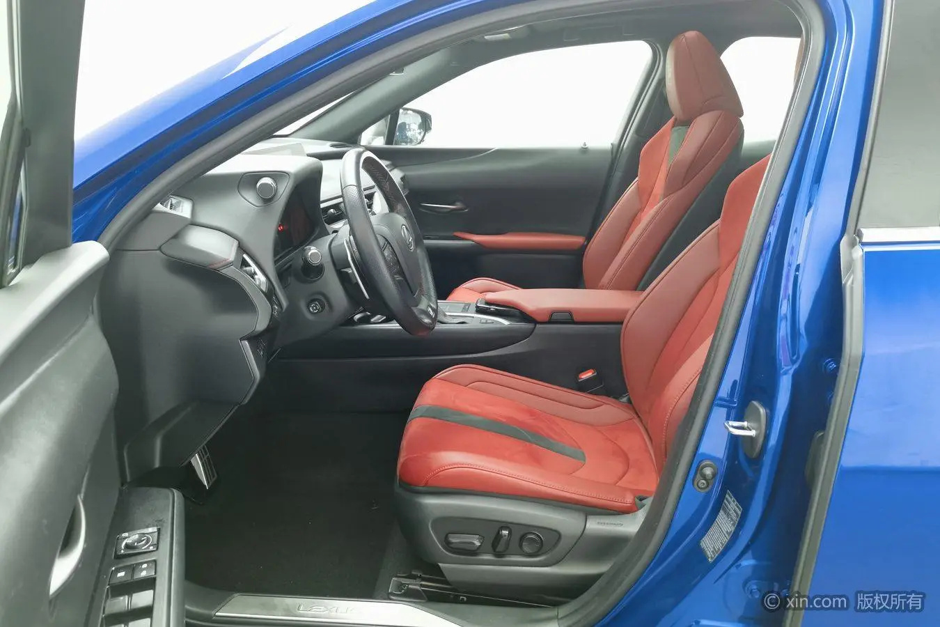 Lexus Lexus UX 200 F SPORT version Country VI