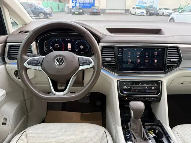 Volkswagen Weiran 380TSI Ultimate Edition
