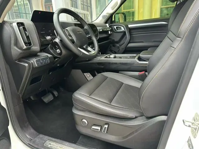 Haval Haval Big Dog 2.0T two-wheel drive Chinese Hound Version