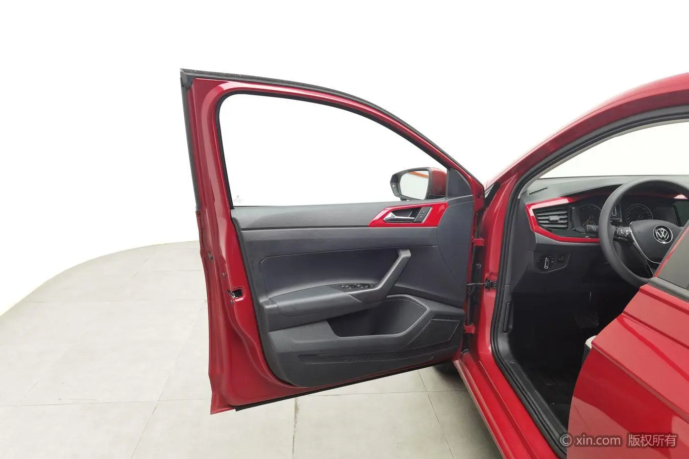 Volkswagen Polo Plus 1.5L automatic colorful technology version