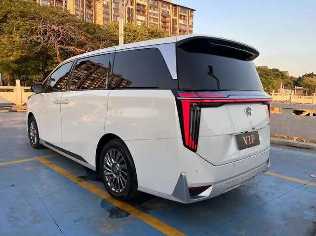 GAC Trumpchi M8 Master Series 2.0TM Hybrid Extreme Edition