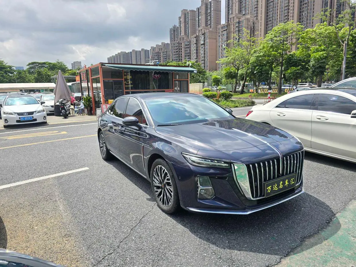 Hongqi Hongqi H5 2.0T Automatic Smart Union flag collar version