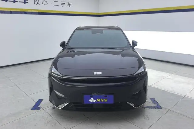 Geely Galaxy Galaxy L6 1.5T DHT 125km Starship