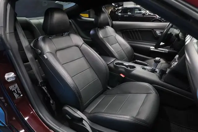 Ford Mustang 2.3T EcoBoost