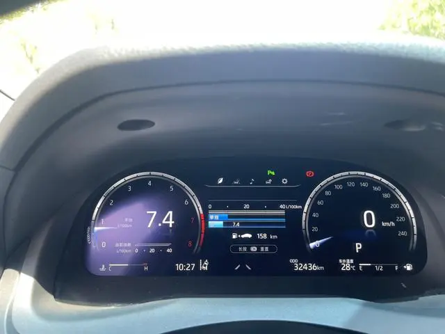 TOYOTA Camry 2.5G Deluxe Edition