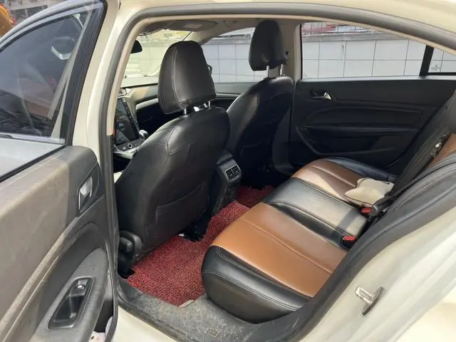 Peugeot Peugeot 408 1.6T Automatic Deluxe Edition