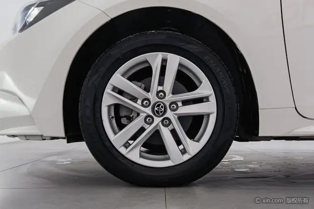 TOYOTA Lei Ling 185T CVT Deluxe Edition