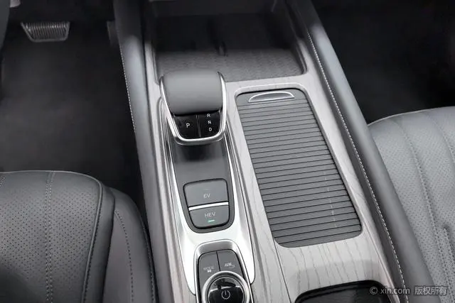 Chery Fengyun Fengyun A8 127 Riding the Wind Version