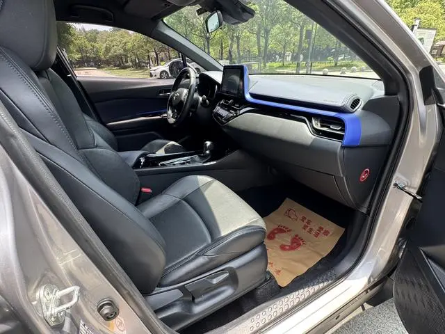 TOYOTA IZOA 2.0L Yichi Edition Country V