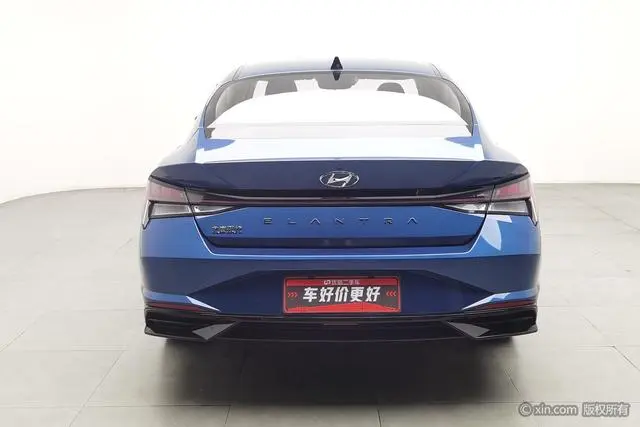 Hyundai Elantra 1.5L CVT LUX Premium Edition