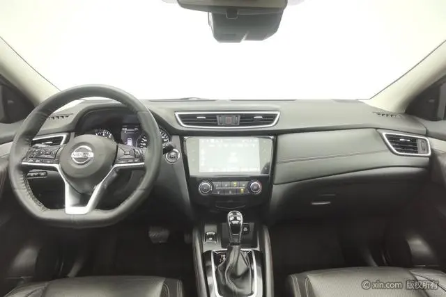 Nissan Qashqai 2.0 L XV Prem Deluxe Edition