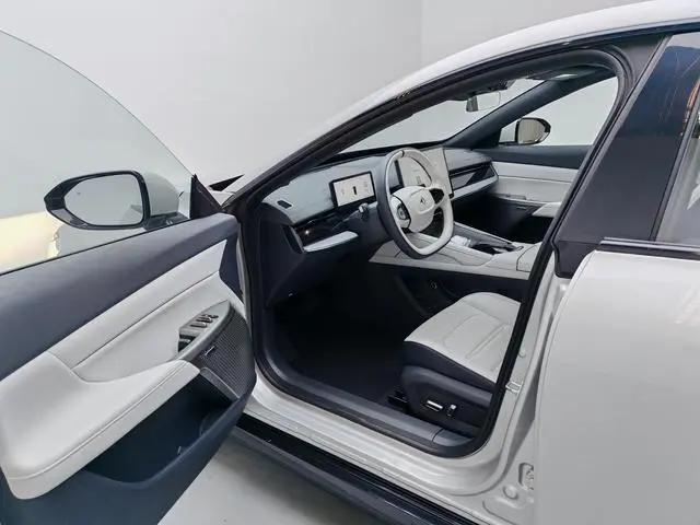 Dongfeng eπ eπ007 Pure electric 530Pro version