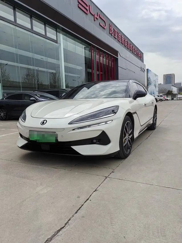 Denza Denza Z9GT DM 1100 four-wheel drive Pro version