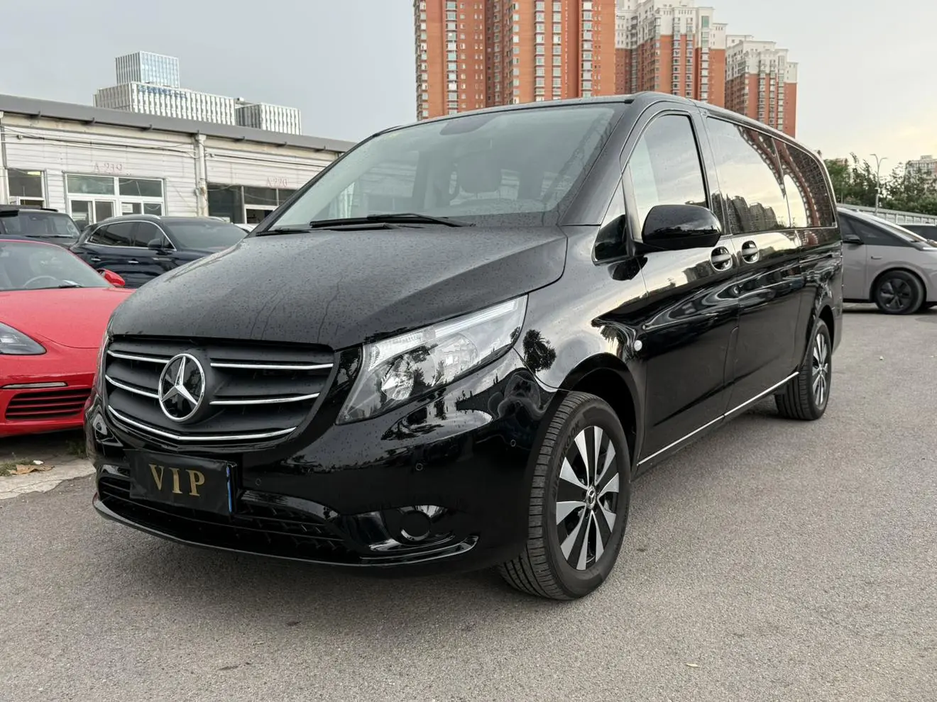 Mercedes-Benz Vito 2.0T Business Edition 7 Seats