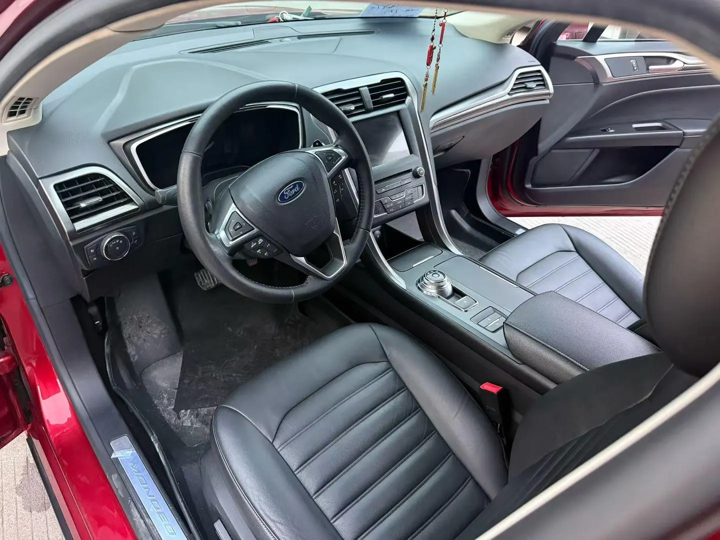 Ford Mondeo EcoBoost 180 Luxury